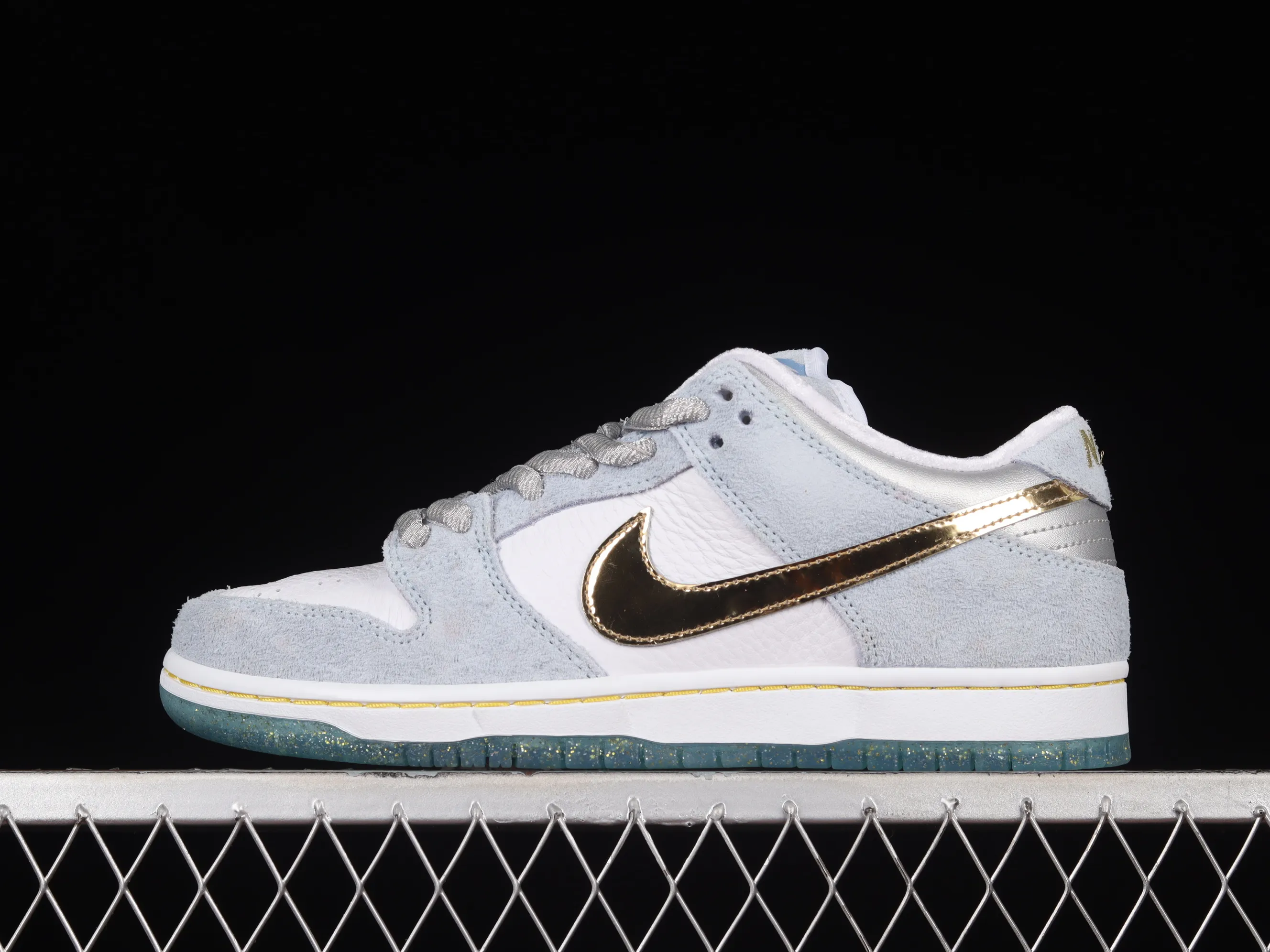 All Categories Nk SB Dunk Series Nk SB Dunk Low Low-top Skateboard Shoes M Version Pure Original Sean Cliver